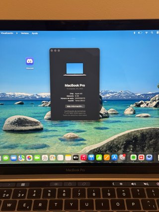 MacBook Pro M2 (2022) – Practicamente a estrenar