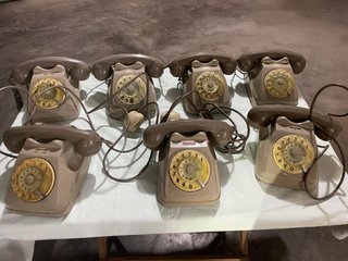 Set di 7telefoni vintage a disco
