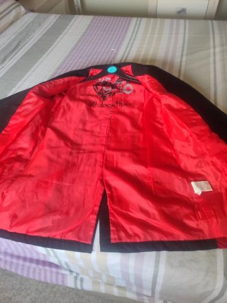 Chaqueta Desigual Negra y Roja Talla 36
