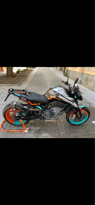 KTM Duke 790