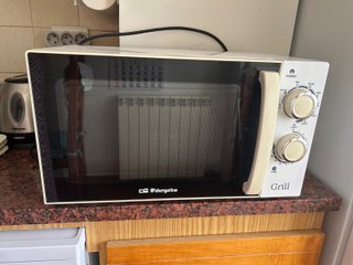 Microondas Orbegozo con Grill