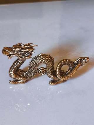Dragon Loong miniatura de bronce 9,5x4,5 ctms.