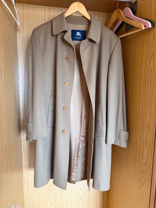 Abrigo Burberry marrón