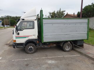 Nissan Cabstar 2003