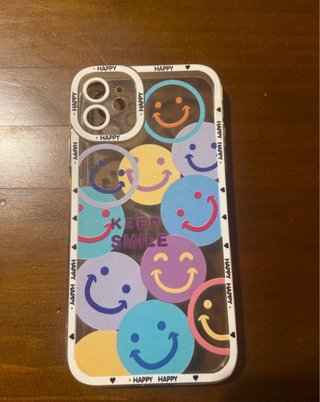 Custodia per iPhone 11 di Shein con design a facce