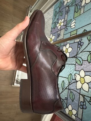 Zapato grabado granate talla 41 Andrés Lopez