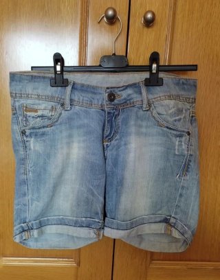 Bermudas Vaqueras Stradivarius