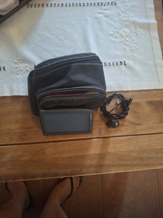 Navegador GPS TomTom con Funda