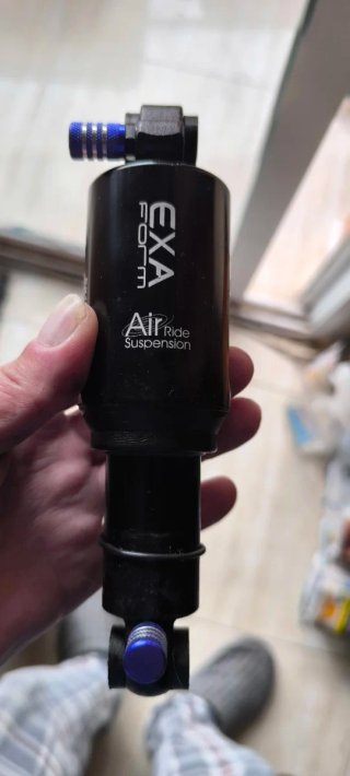 Amortiguador de aire EXA Form A5 RR1 (165mm)
