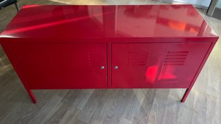 Mueble Industrial IKEA Rojo