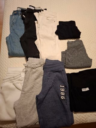 Lote de 9 prendas de ropa variadas chica.