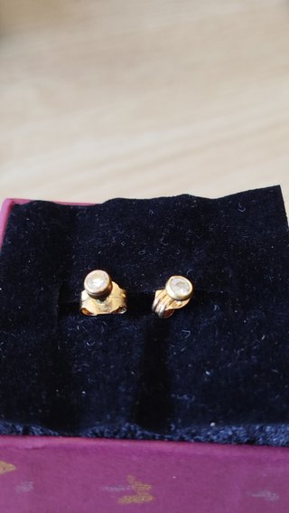 Pendiente de Oro y Circonita