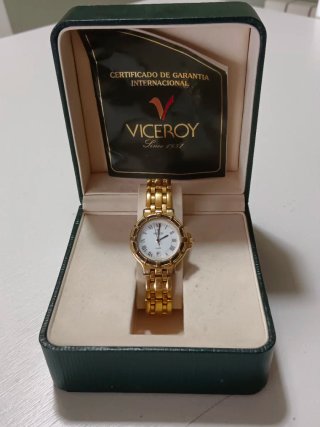 Reloj Viceroy de Mujer Dorado, no funciona.