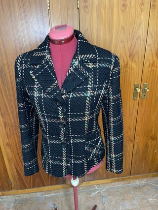 Chaqueta tipo Chanel estampada