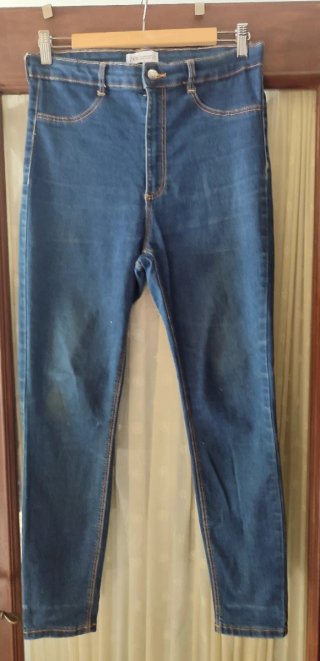 Pantalón vaquero azul Zara