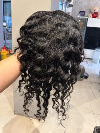 Set de 2 Pelucas Negras Rizadas