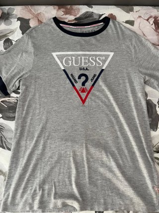 Camiseta Guess Gris Talla S