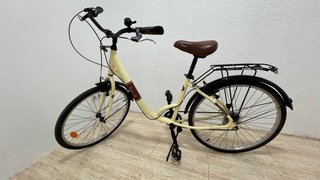 Bicicleta Urbana Beige y Marrón
