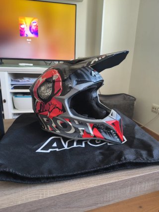 Casco de Moto Airoh