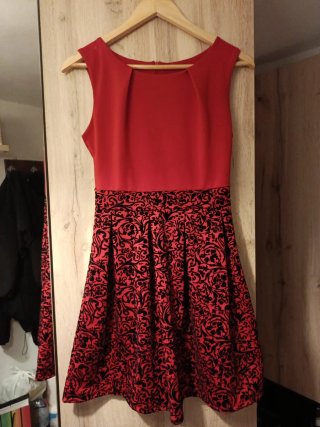 Vestido Rojo con Falda Estampada Para Adolescente