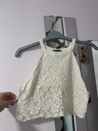 Top de encaje Zara beis