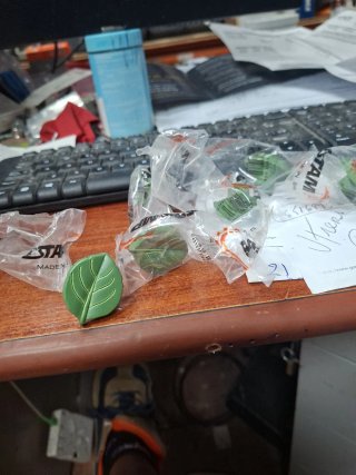 Set de 6 pomos Stamp con forma de hoja