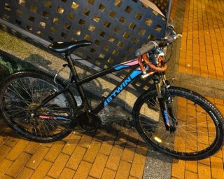 Bicicleta de Montaña B'Twin Negra