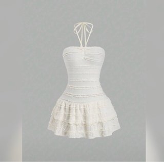 Vestido corto blanco hueso con volantes