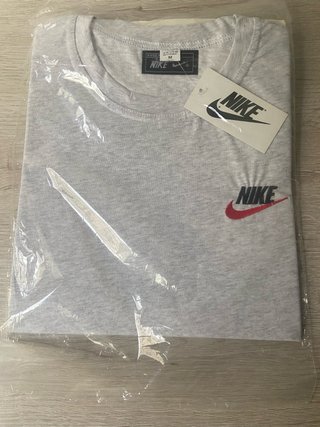 Camiseta Nike Gris Talla M