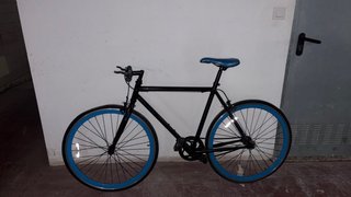 Bicicleta estilo fixie Negra y Azul