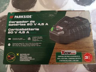 Cargador de Baterías Parkside 20V 4,5A