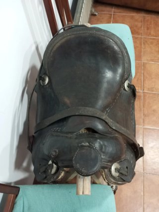 Silla de montar de cuero