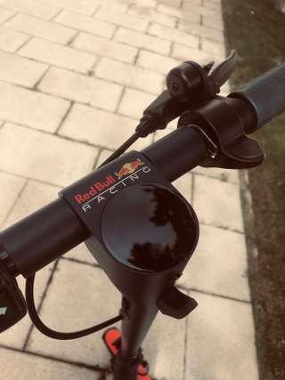 Patinete Eléctrico Red Bull Racing. Valladolid