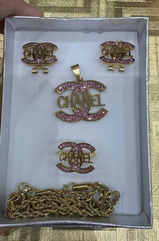 Conjunto Dorado y Rosa