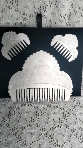 Juego de Peinetas de Fallera Plateadas