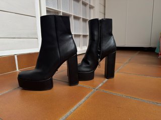 Botines ZARA Negros con Plataforma