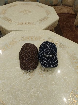 Set di 2 cappelli con stampa