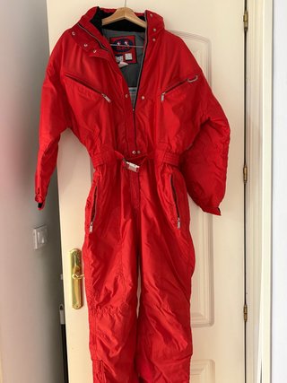 Mono de Esquí Rojo