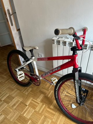 Bicicleta BMX Race Cruiser Redline revisada