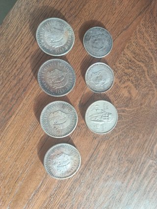 Lote de 7 Monedas Antiguas de Plata