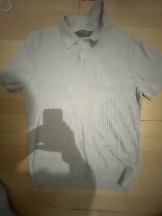 Camiseta tipo polo Primark beige