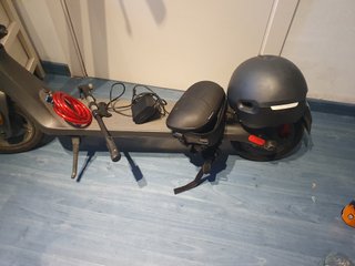 Patinete Eléctrico con Accesorios