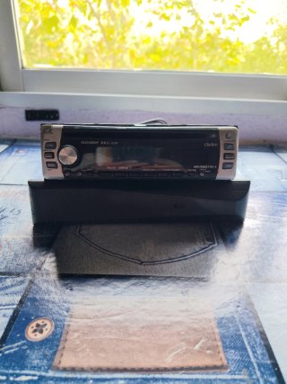 Radio CD Clarion DXZ548RMP