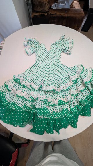 548 Traje de Sevillana Verde y Blanco