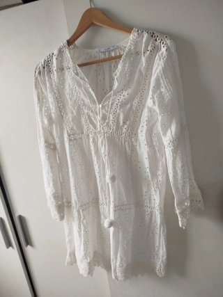 Vestido de encaje blanco Mango