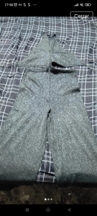 Mono brillante gris