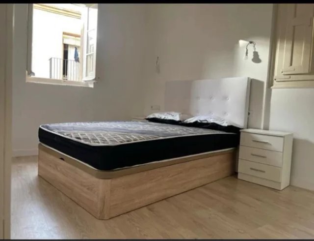 Canapés com colchões de design moderno e alta qualidade