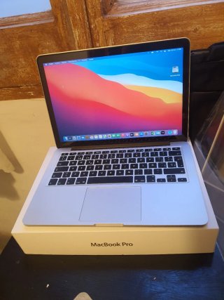 Macbook Pro 13" Model A1502 Caja Maletín