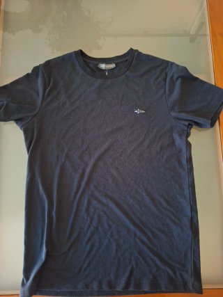 Camiseta Jacey Quinn Azul Oscuro