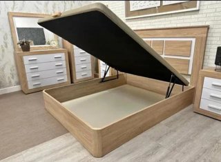 Offerta totale su set di divani-letto + materasso o separatamente in liquidazione!
